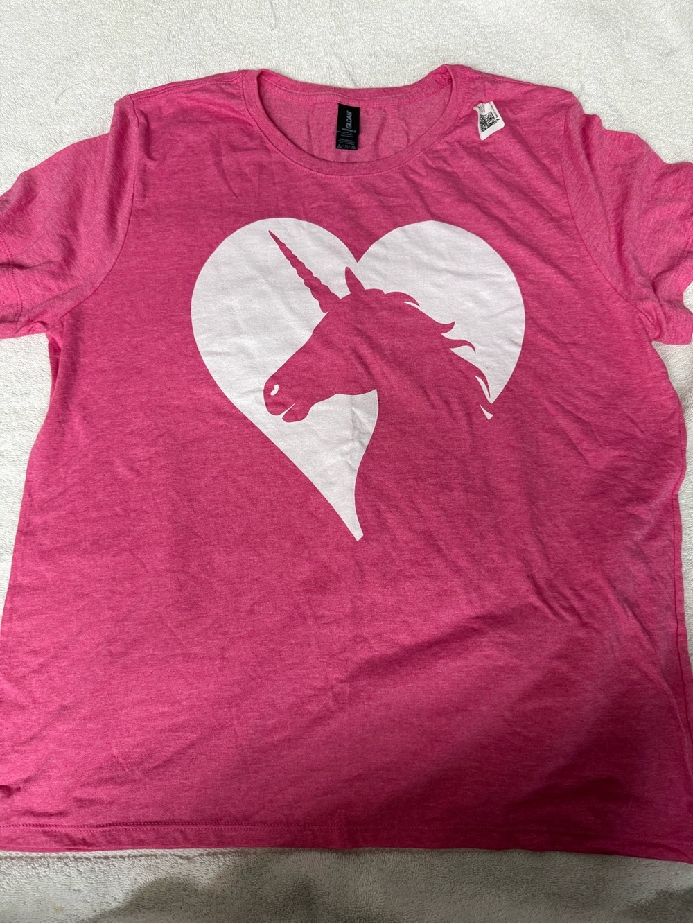 Gildan Pink Short-Sleeve Tee with White Unicorn Heart